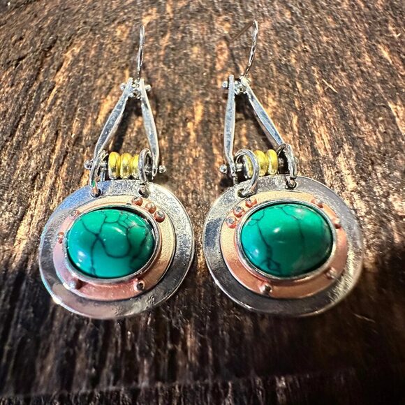 Boho Hippie Cowgirl Western Green Agate Teardrop Silver Earrings, Gift Box - Picture 4 of 9